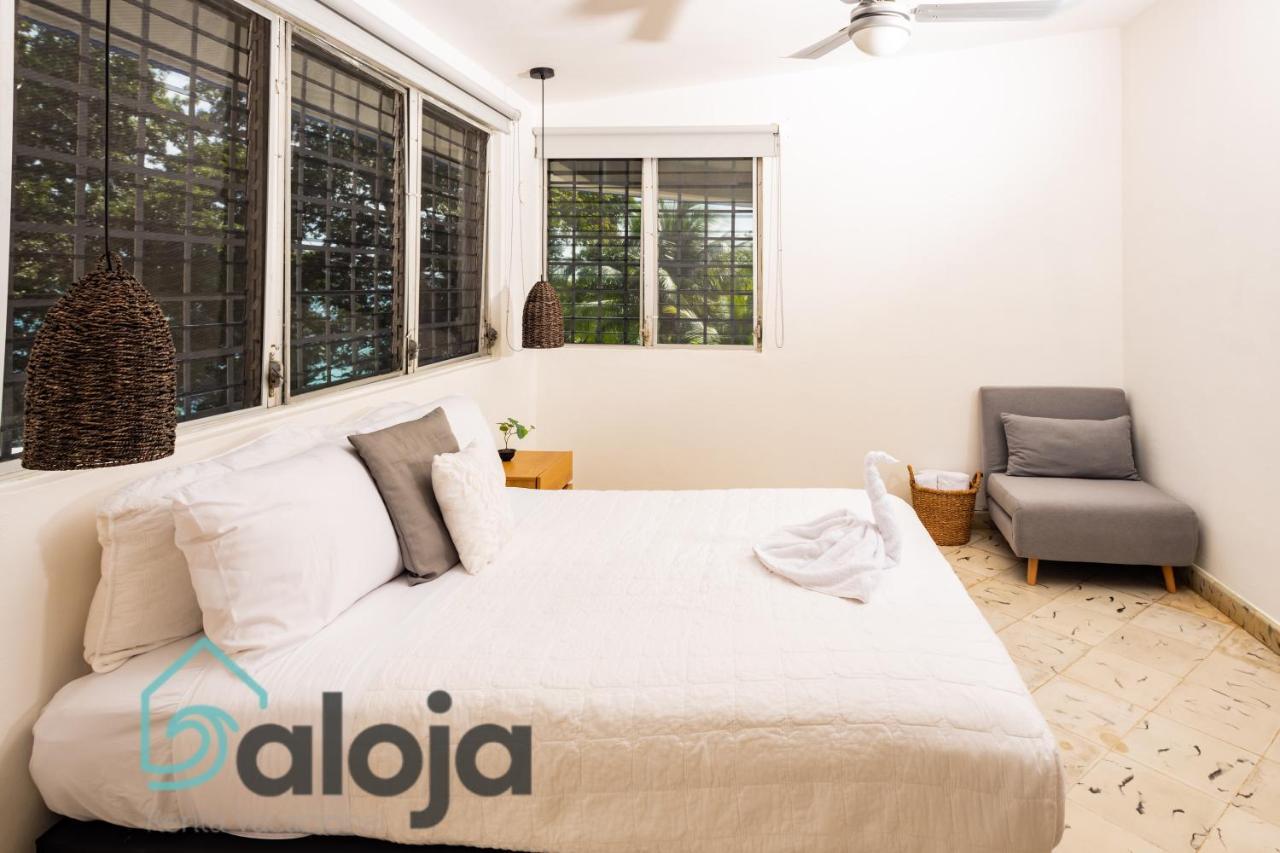 Villa Xtohil With Private Access To The Magic 7 Colors Lagoon Bacalar Dış mekan fotoğraf