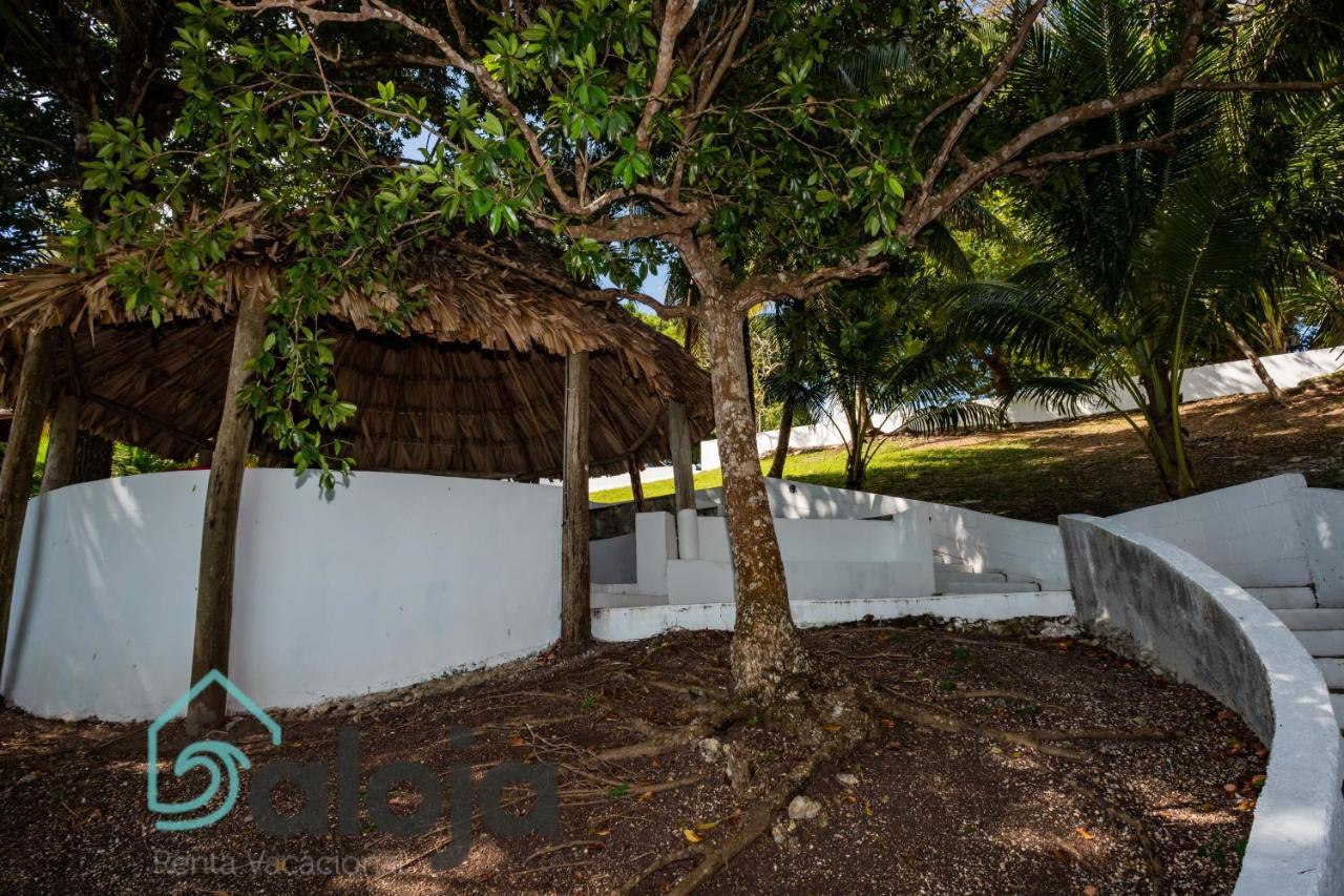 Villa Xtohil With Private Access To The Magic 7 Colors Lagoon Bacalar Dış mekan fotoğraf